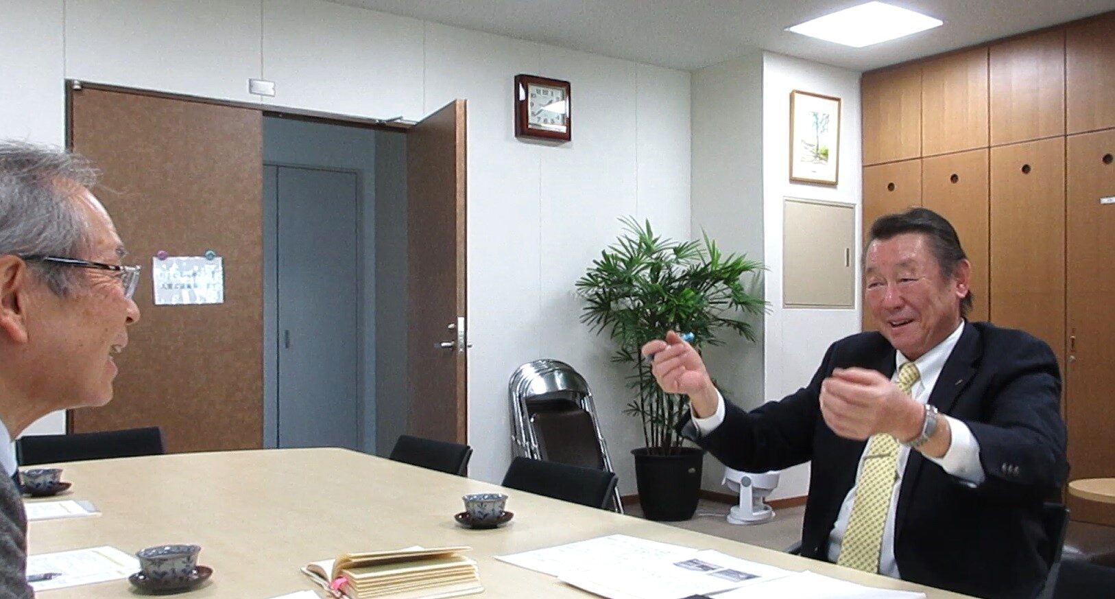 「市町村長・理事長に聞く－第５回特別編－眞利子伊知郎ＪＡ東京スマイル組合長」を掲載